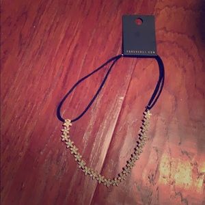 Forever 21 headband. Gold and silver flowers